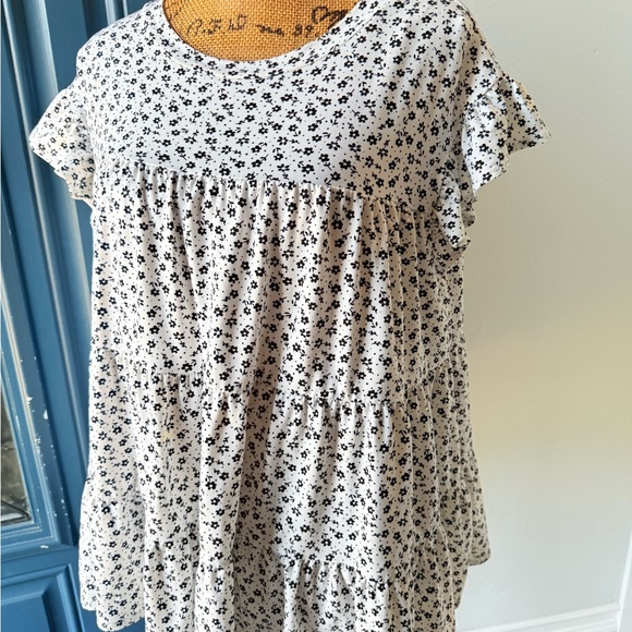 Maurices Black and White Floral Blouse - Picture 1 of 3